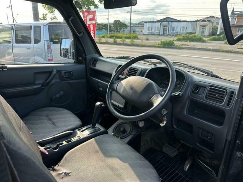 CARRY TRUCK