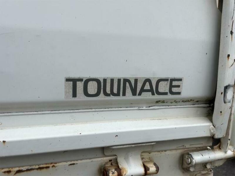 TOWNACE TRUCK