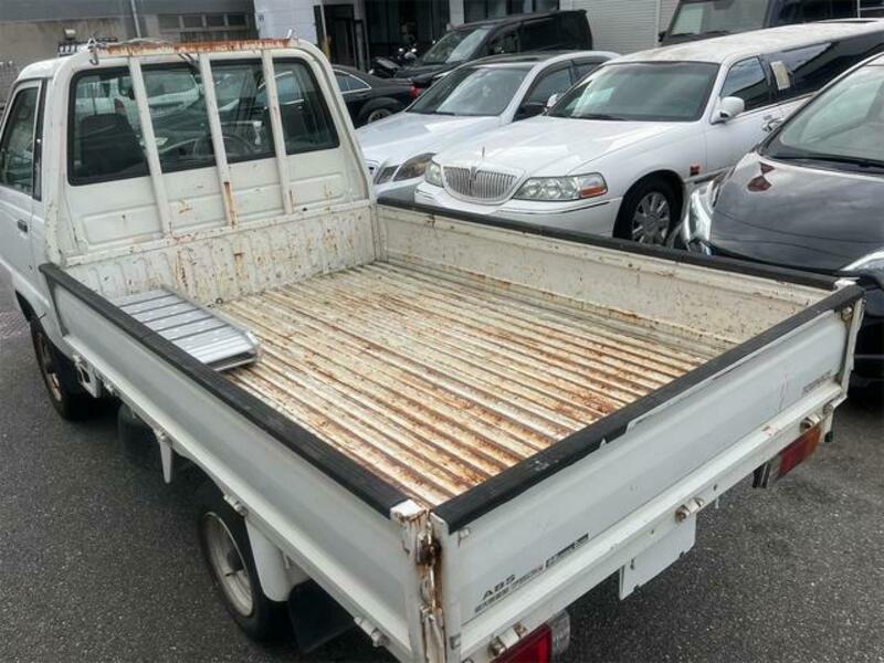 TOWNACE TRUCK