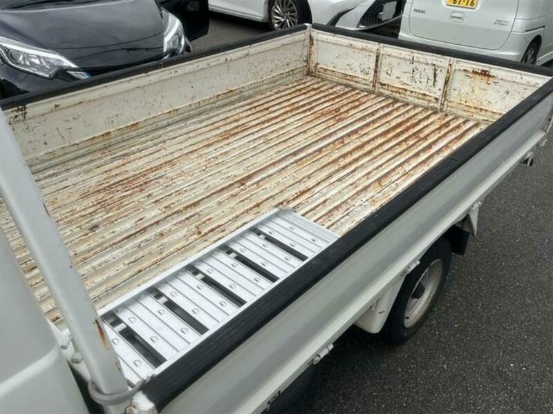 TOWNACE TRUCK