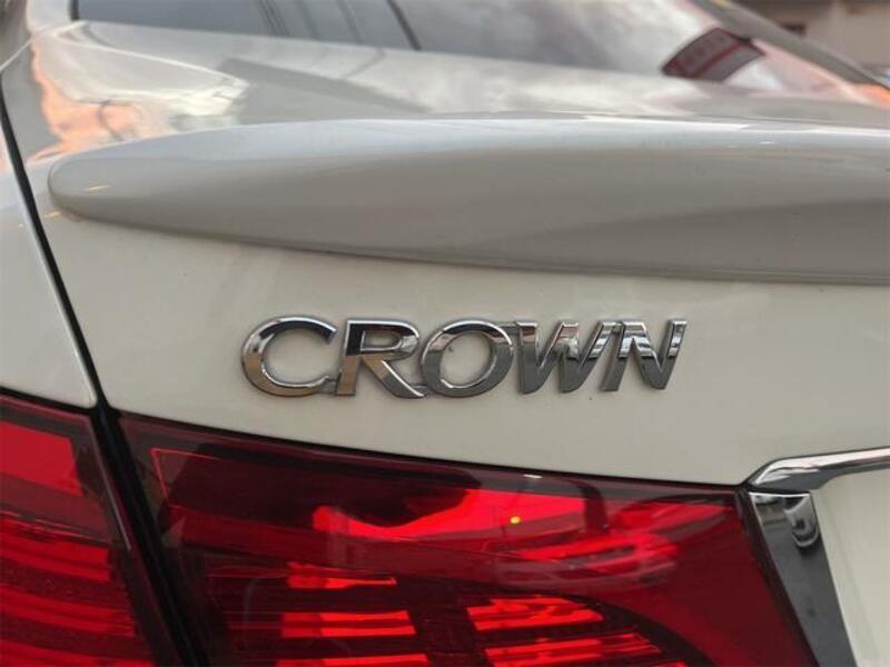 CROWN MAJESTA