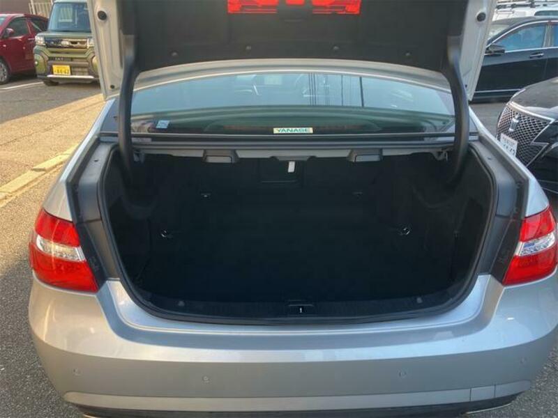 E-CLASS