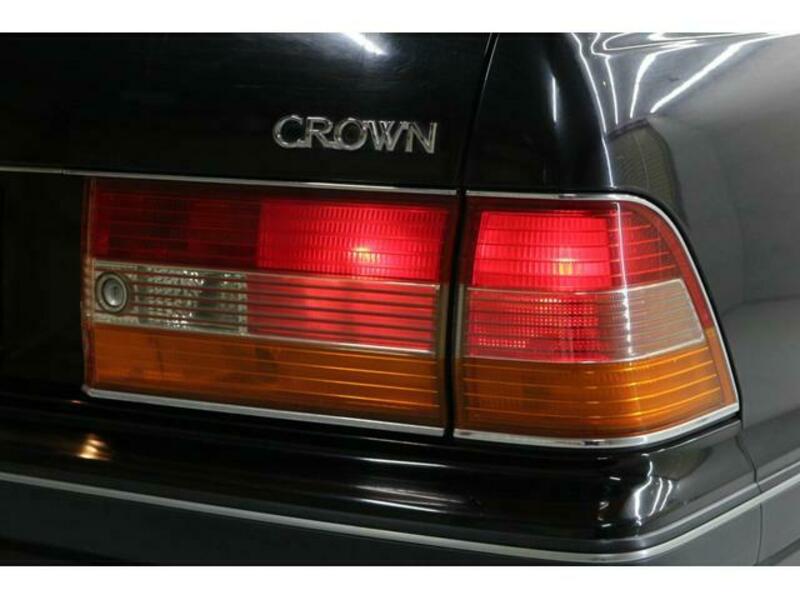 CROWN