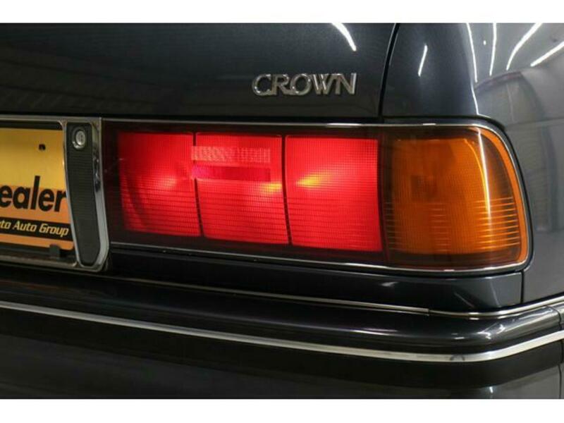 CROWN