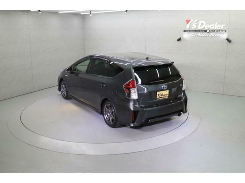 PRIUS ALPHA