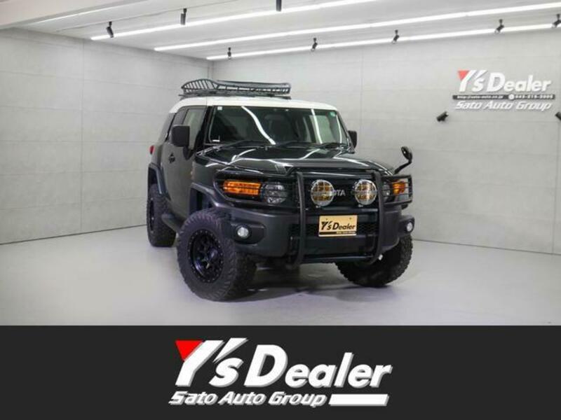 TOYOTA FJ CRUISER
