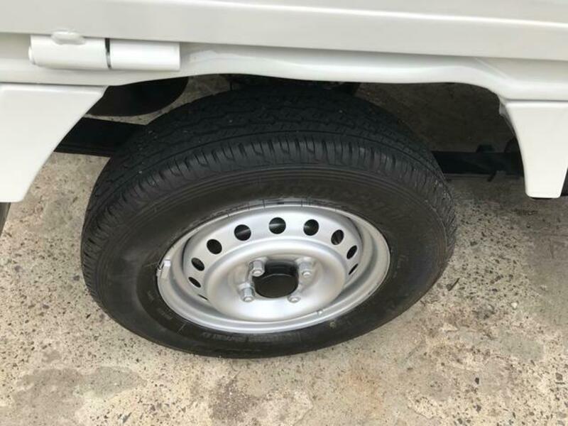 CLIPPER TRUCK