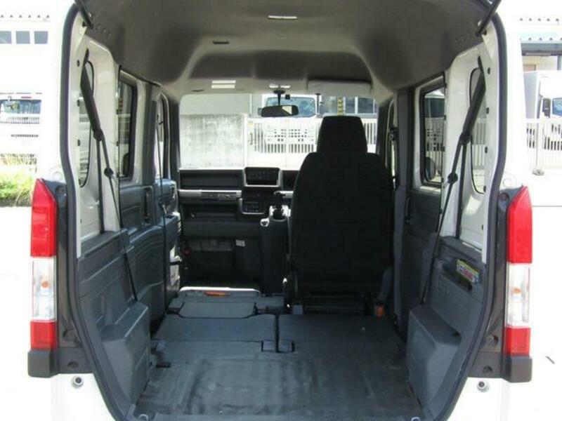 N-VAN