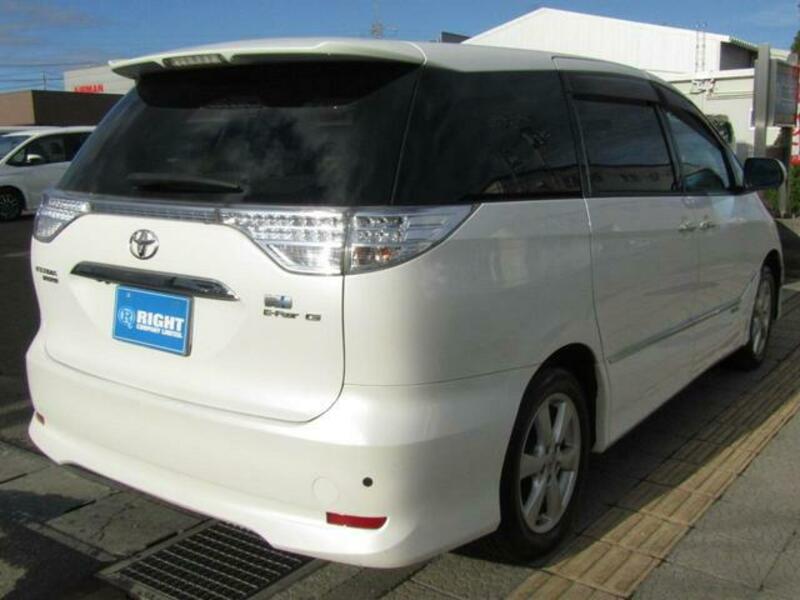 ESTIMA HYBRID