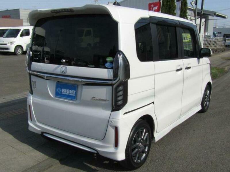 N BOX CUSTOM