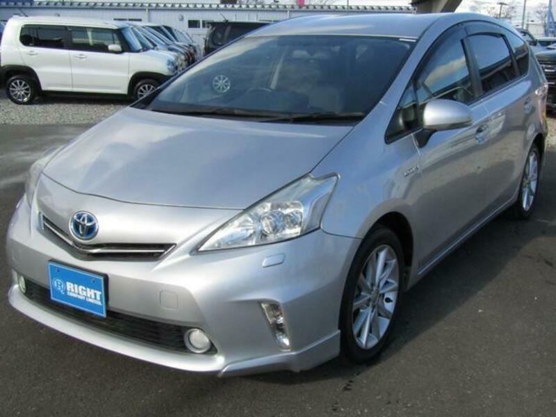 PRIUS ALPHA