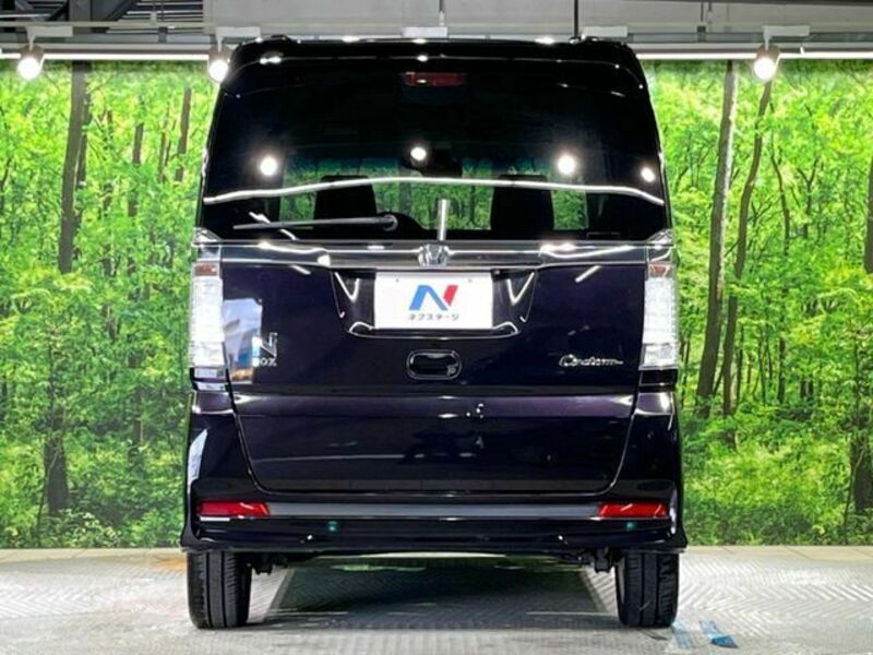 N BOX CUSTOM