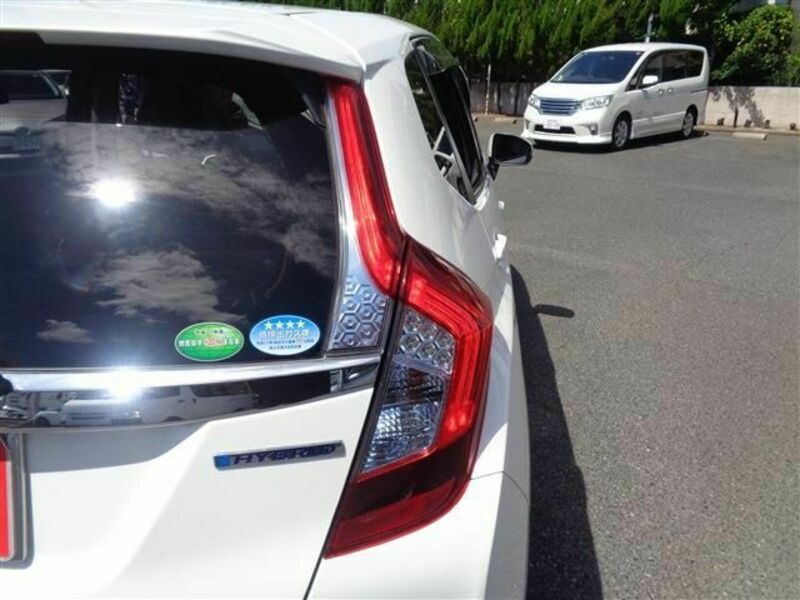 FIT HYBRID