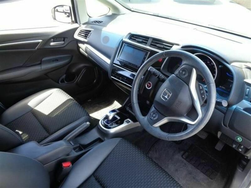 FIT HYBRID