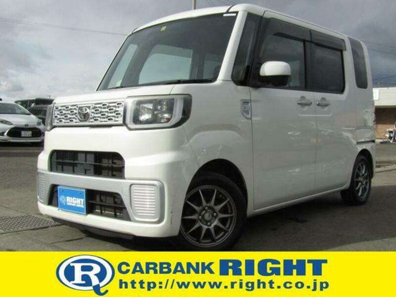 TOYOTA PIXIS MEGA