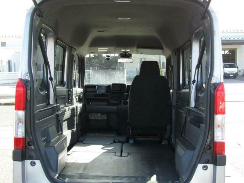 N-VAN