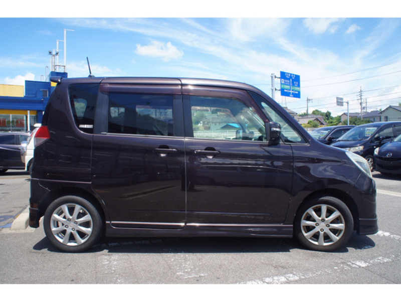 DELICA D2