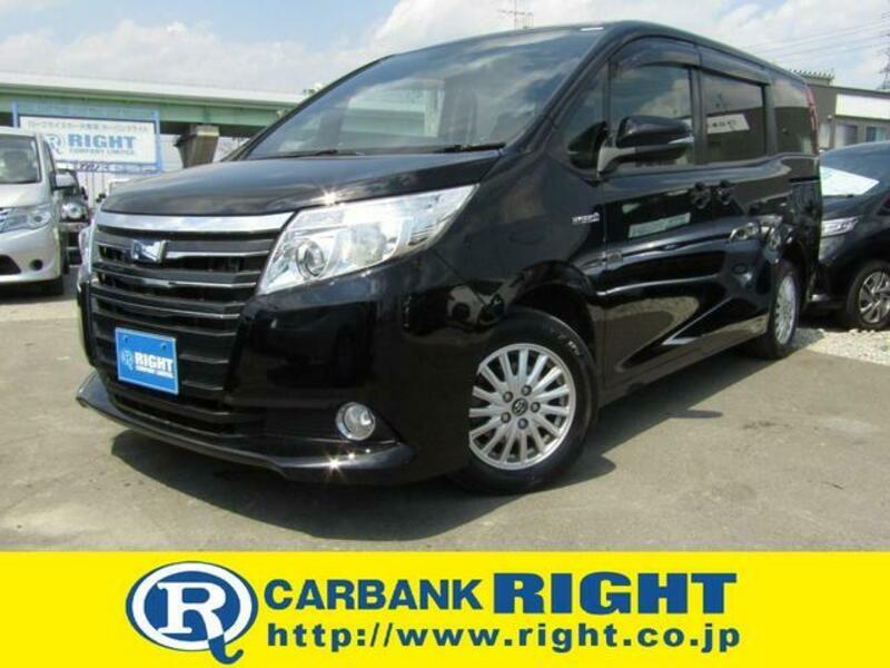 TOYOTA NOAH