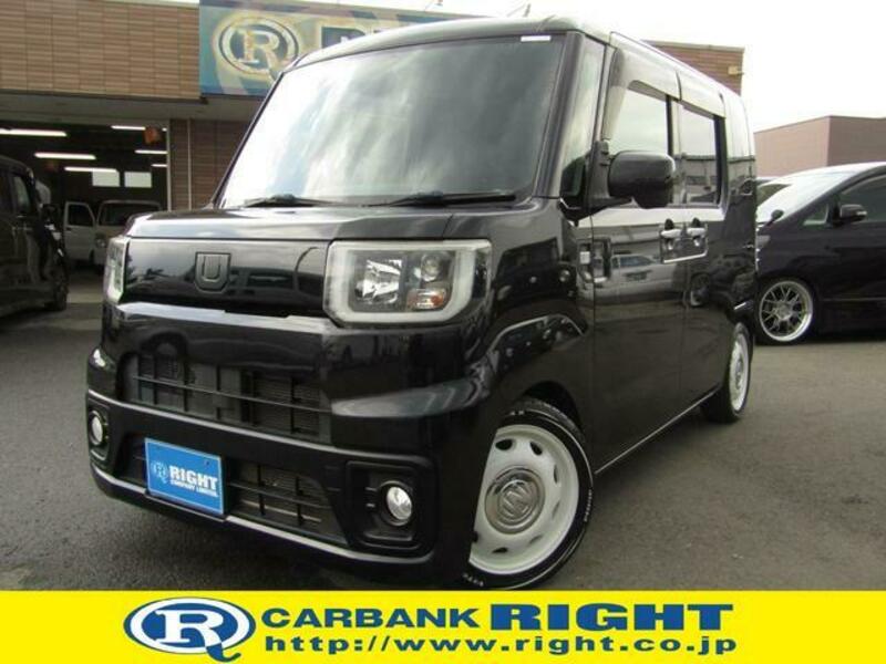 DAIHATSU WAKE