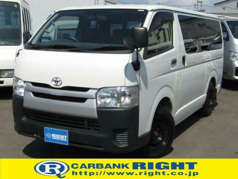TOYOTA HIACE VAN