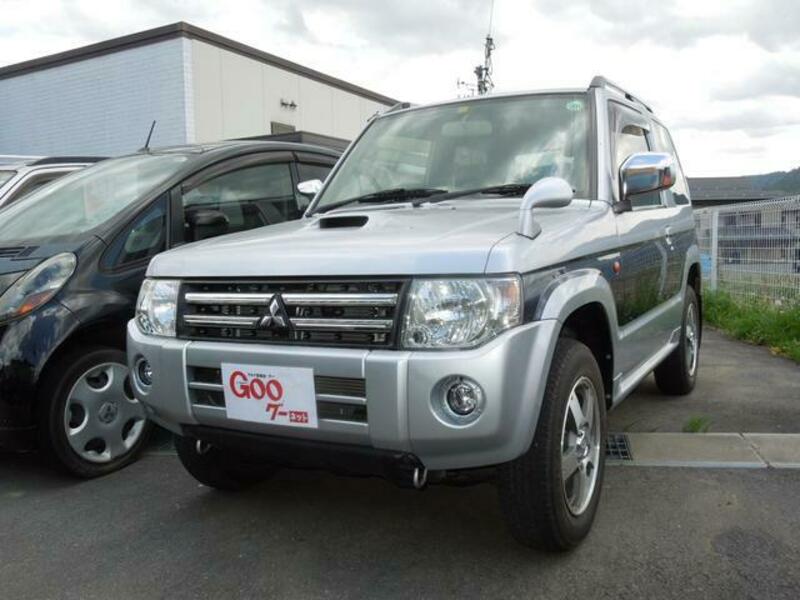 MITSUBISHI PAJERO MINI