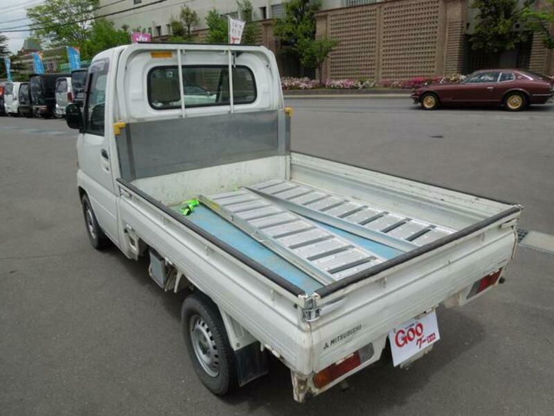 MINICAB TRUCK