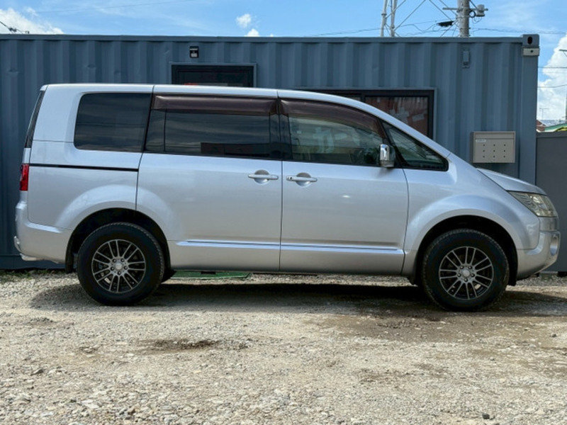DELICA D5