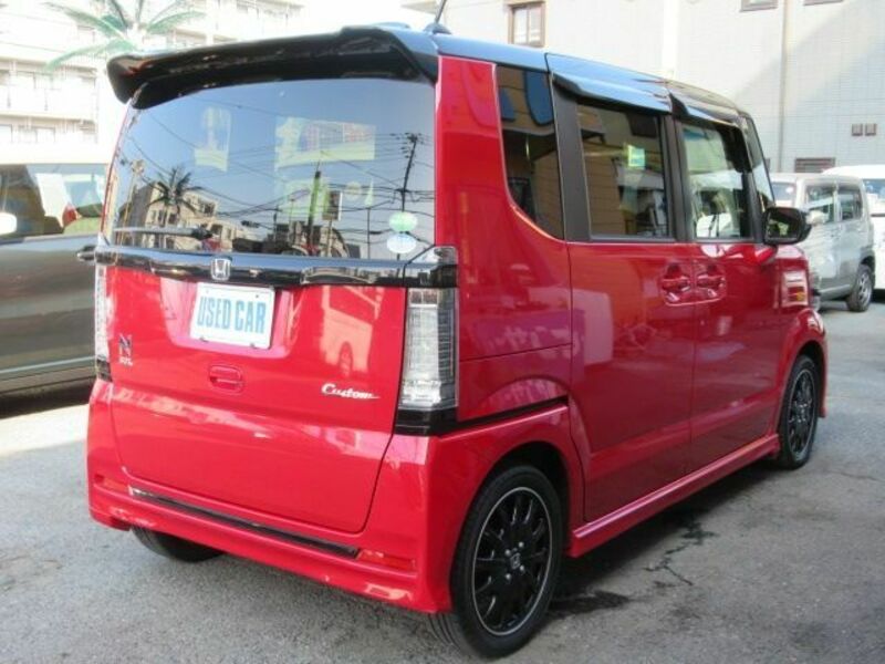 N BOX CUSTOM