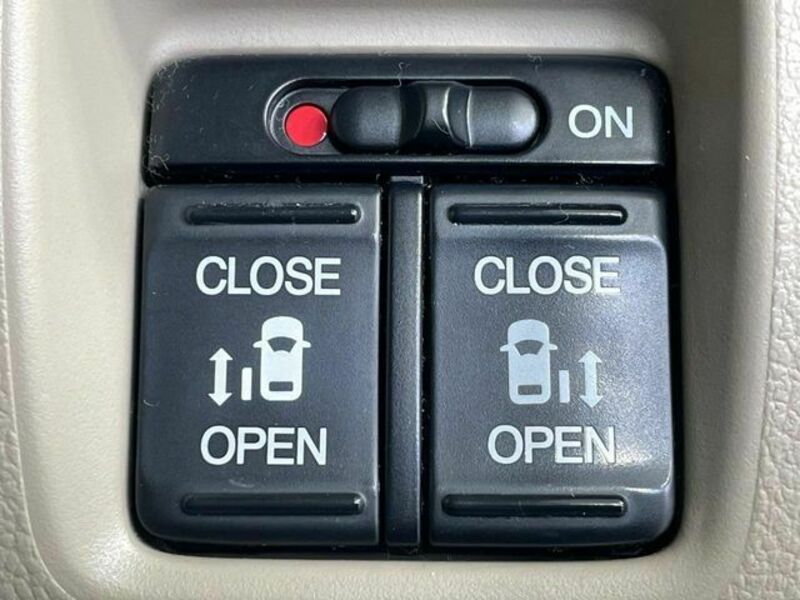 N BOX