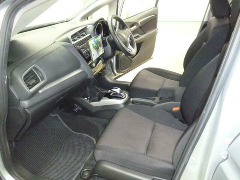 FIT HYBRID