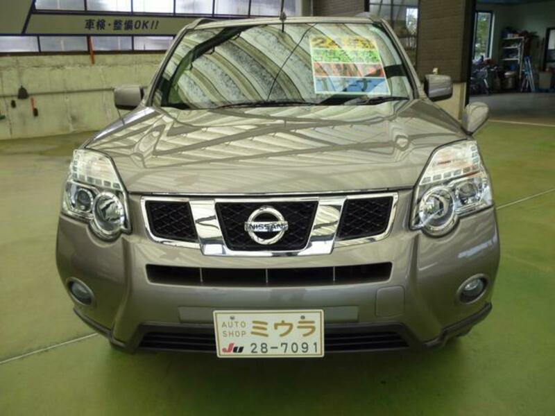 X-TRAIL