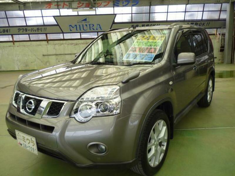 NISSAN X-TRAIL