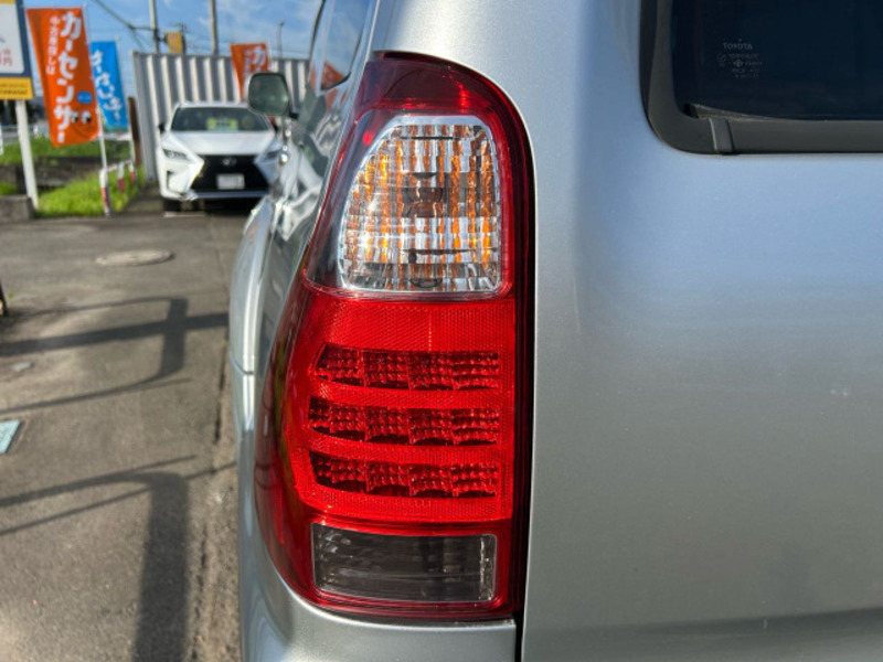 HILUX SURF