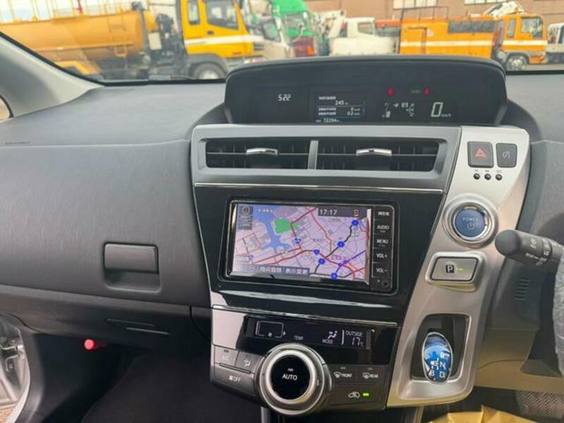 PRIUS ALPHA