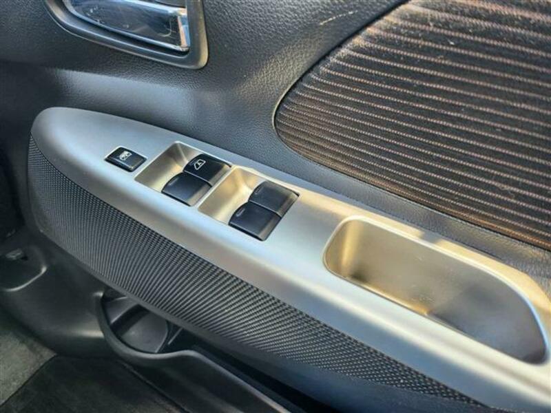 EK CUSTOM