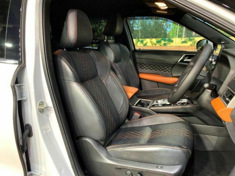 OUTLANDER PHEV