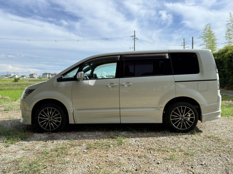 DELICA D5