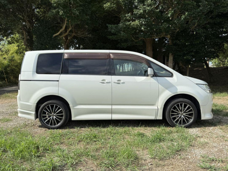 DELICA D5