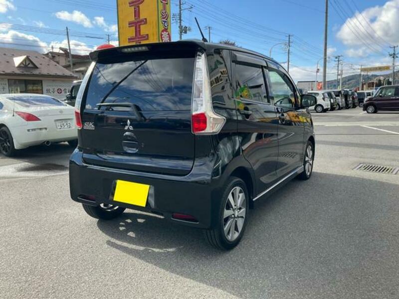 EK CUSTOM