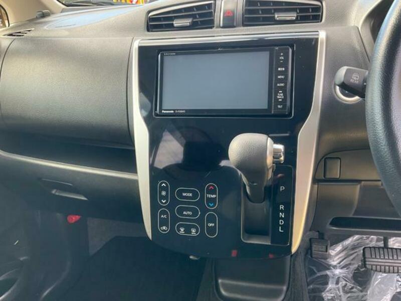 EK CUSTOM