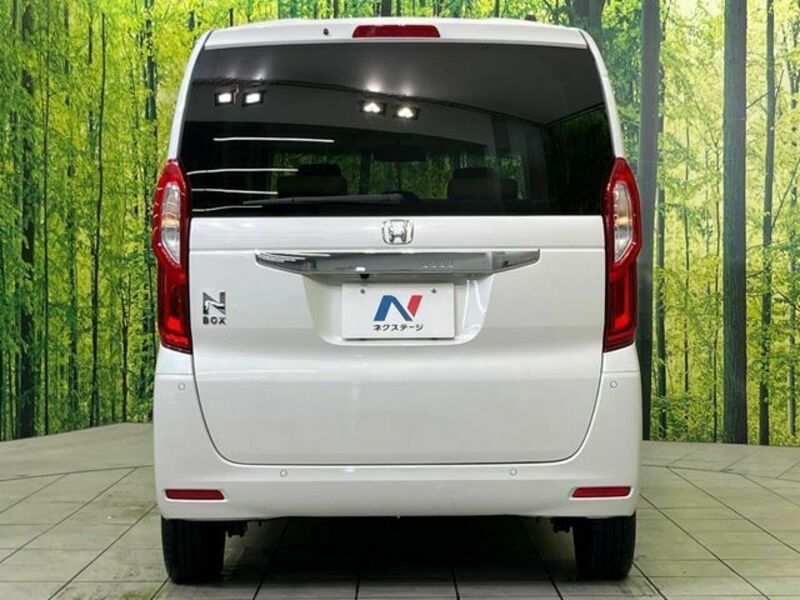 N BOX