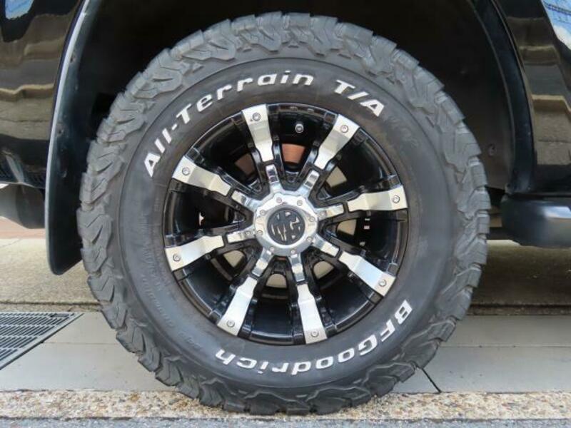 HILUX SURF