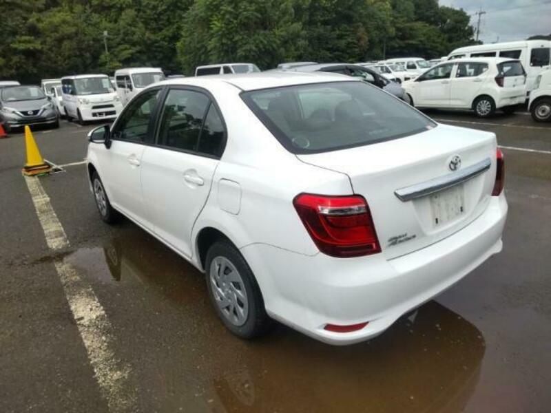 COROLLA AXIO