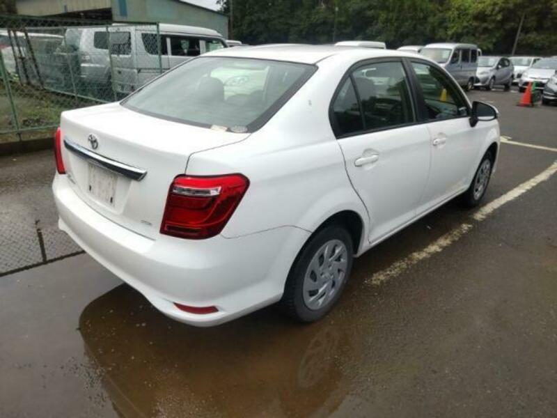 COROLLA AXIO