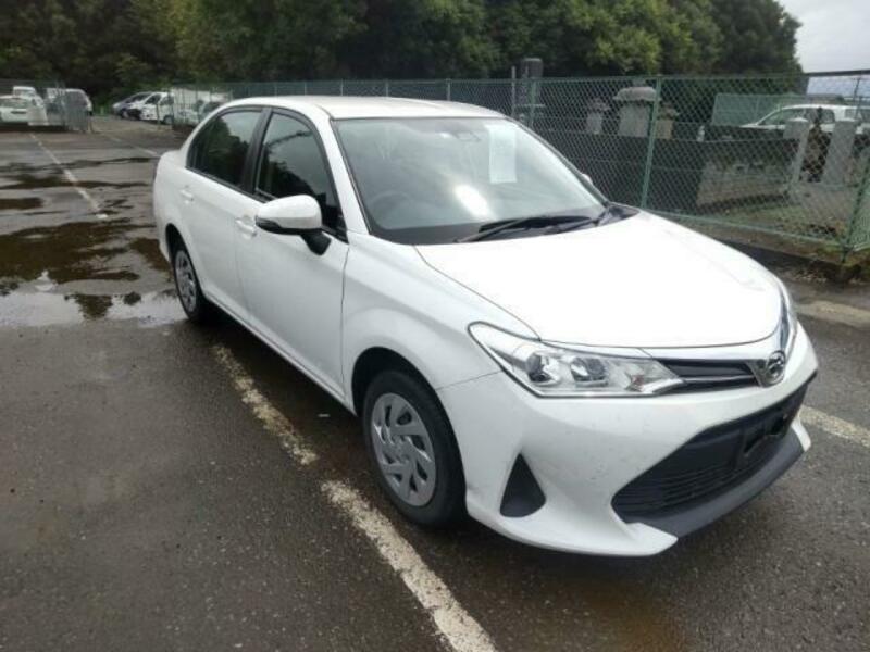 COROLLA AXIO