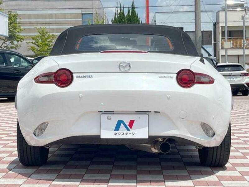 ROADSTER