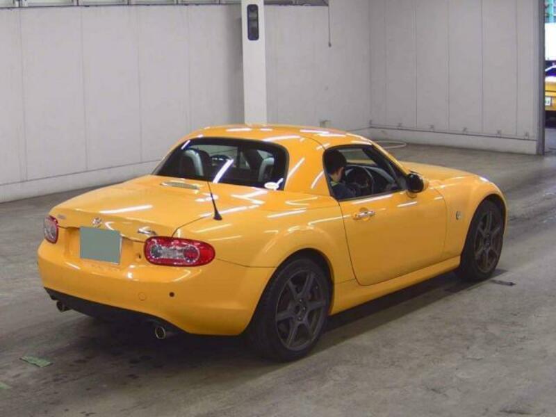ROADSTER