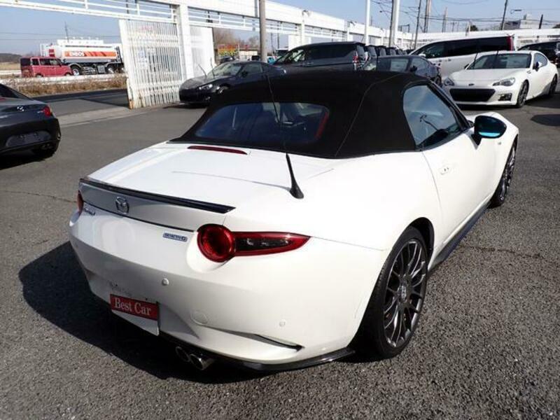 ROADSTER