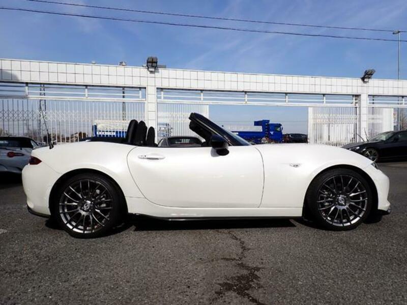 ROADSTER