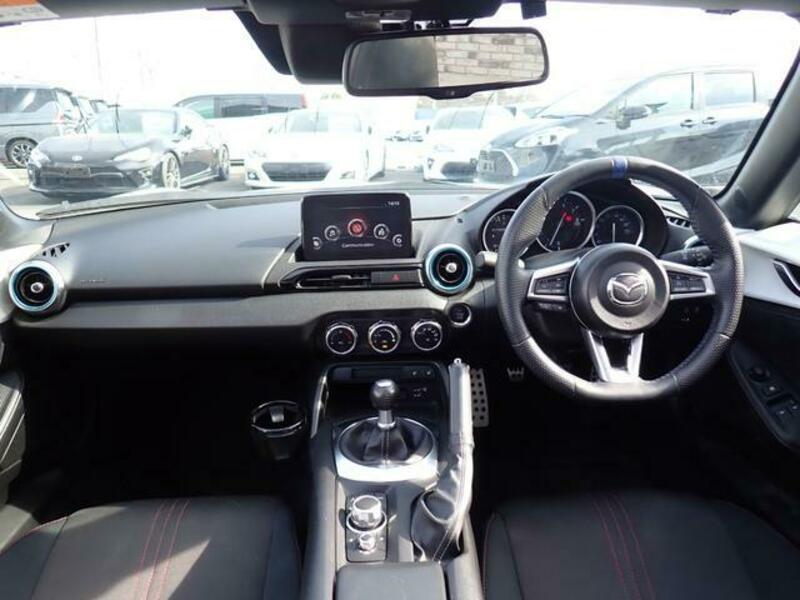 ROADSTER
